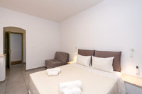DSC01728.jpg Double Rooms