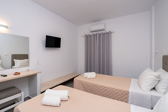 DSC01739.jpg Twin Room with Balcony