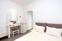 DSC01716.jpg ECONOMY ROOM