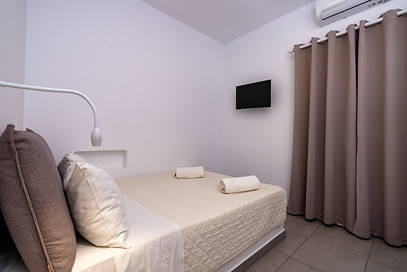 DSC01719.jpg ECONOMY ROOM