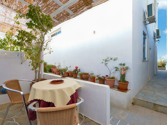 Sifnos beach veranda-topaz-high fidelity v2-4x