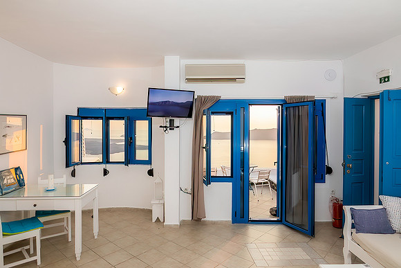 Room View Caldera